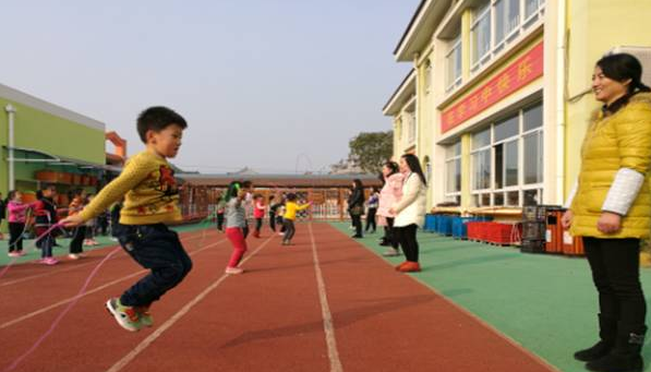 盛泽幼儿园开展冬季运动技能比赛活动